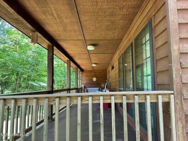 $219,500 | 218 Traceway Drive, Natchez, MS 39120