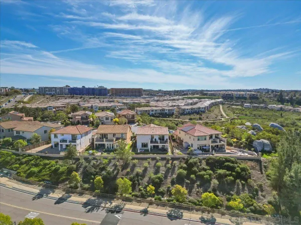 $1,450,000 | 1517 Leonis Place, Vista, CA 92083