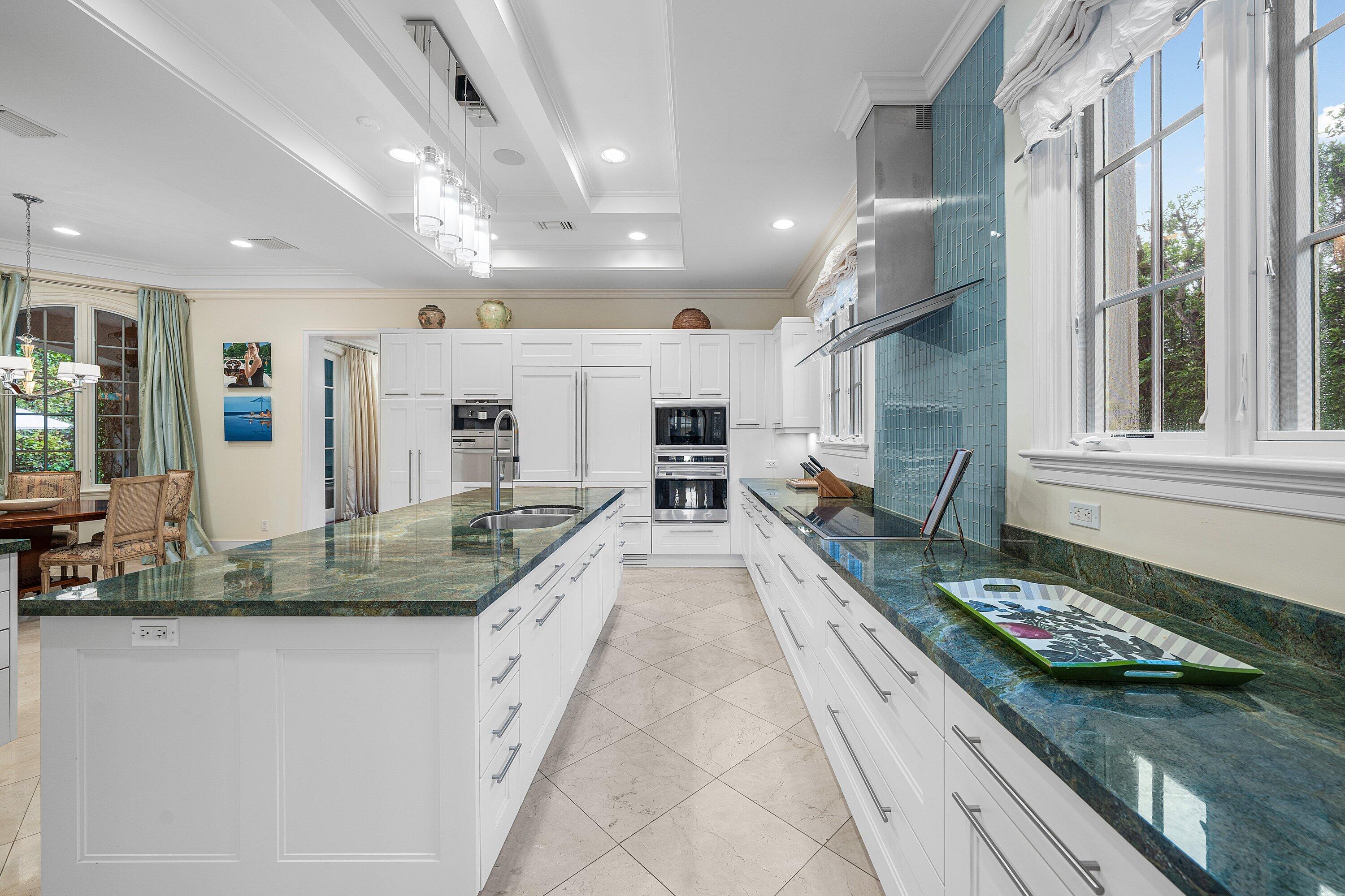 242 Wells Road Palm Beach, FL 33480 - Photo 15 of 52 023-242WellsRoad-PalmBeach-FL-33480-SMAL
