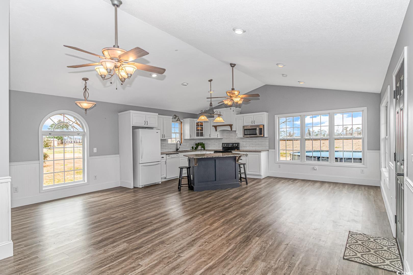 5175 Sunflower Road Galivants Ferry, SC 29544 - Photo 15 of 40 Gallery Image 15