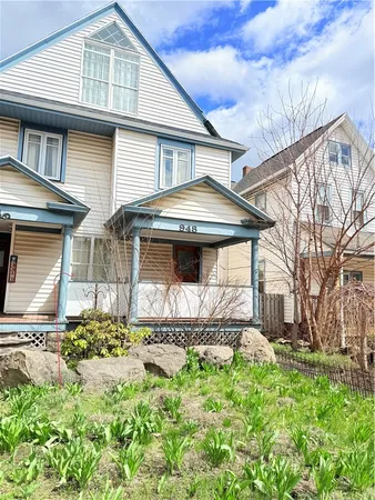 $1,850 | 948 Monroe Avenue, Rochester, NY 14620