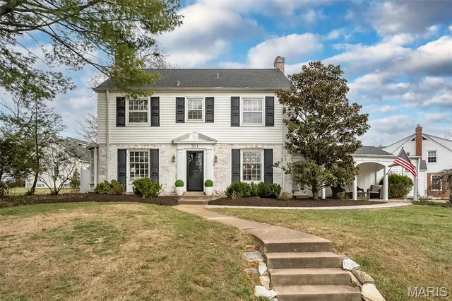 $699,900 | 301 East Bodley Avenue, Kirkwood, MO 63122