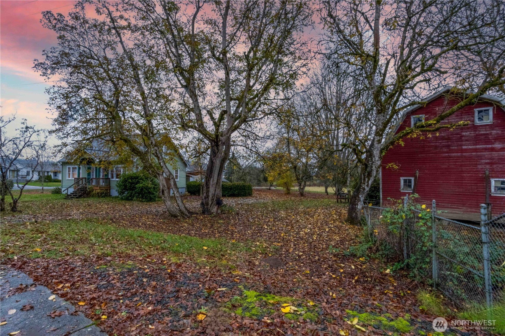 516 Southwest Riverside Drive Chehalis, WA 98532 - Photo 5 of 37 Gallery Image 5
