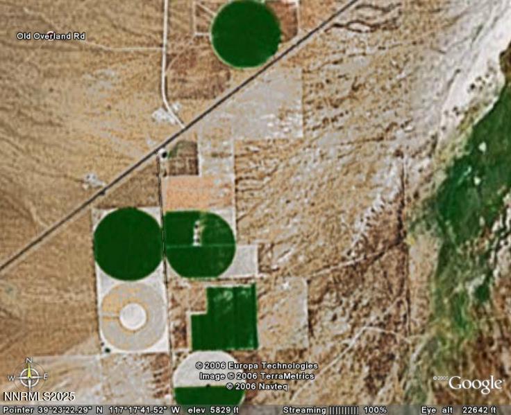 6695 Antelope Circle Austin, NV 89310 - Photo 7 of 10 a bathroom with a sink and mirror