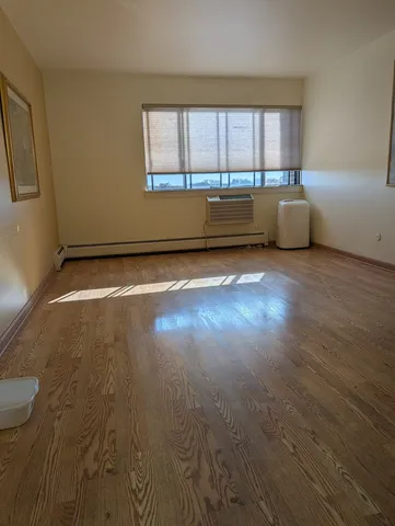 $140,000 | 8444 West Wilson Avenue, Unit 407, Chicago, IL 60656