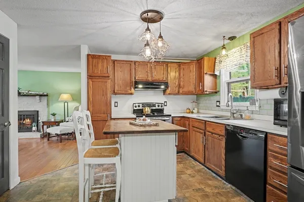 $664,900 | 8 Innsbruck Way, Franklin, MA 02038