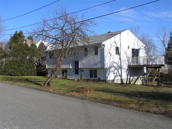 10 Dixfield Road Worcester, MA 01606 - Photo 1 of 13 Gallery Image 1