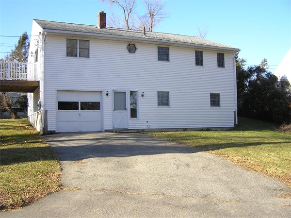10 Dixfield Road Worcester, MA 01606 - Photo 3 of 13 Gallery Image 3