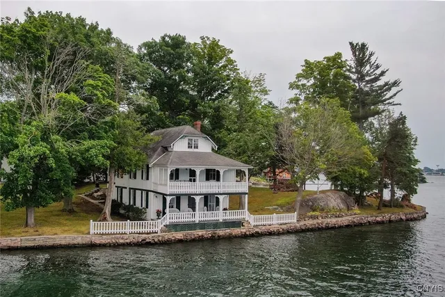 $689,000 | 6 Manhattan Island, Alexandria, NY 13607