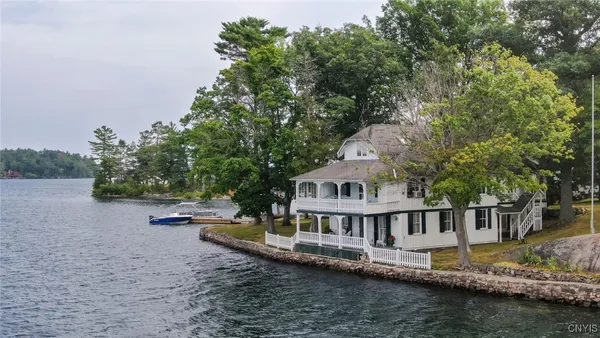 $689,000 | 6 Manhattan Island, Alexandria, NY 13607
