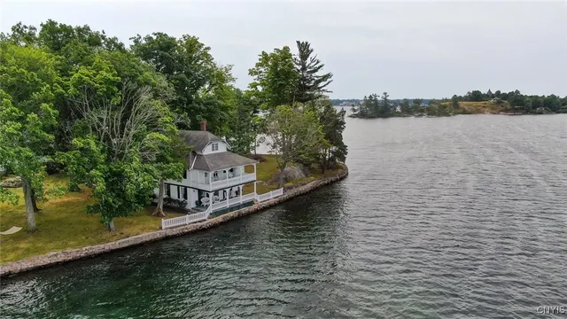 $689,000 | 6 Manhattan Island, Alexandria, NY 13607