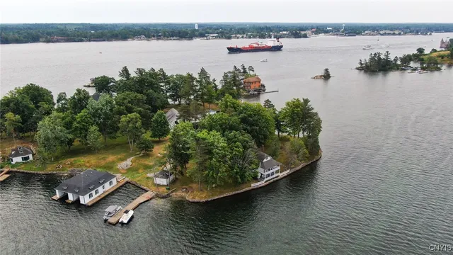 $689,000 | 6 Manhattan Island, Alexandria, NY 13607