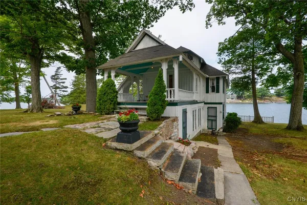 $689,000 | 6 Manhattan Island, Alexandria, NY 13607