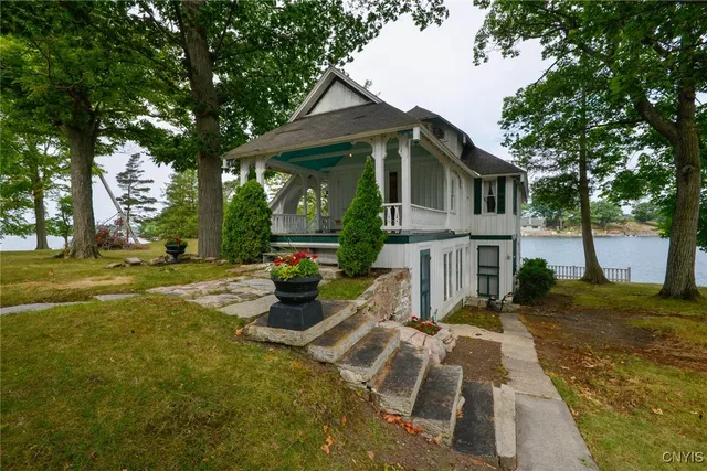 $689,000 | 6 Manhattan Island, Alexandria, NY 13607