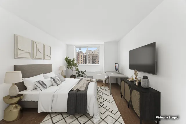 $1,140,000 | 200 East 94th Street, Unit 1012 | Upper East Side