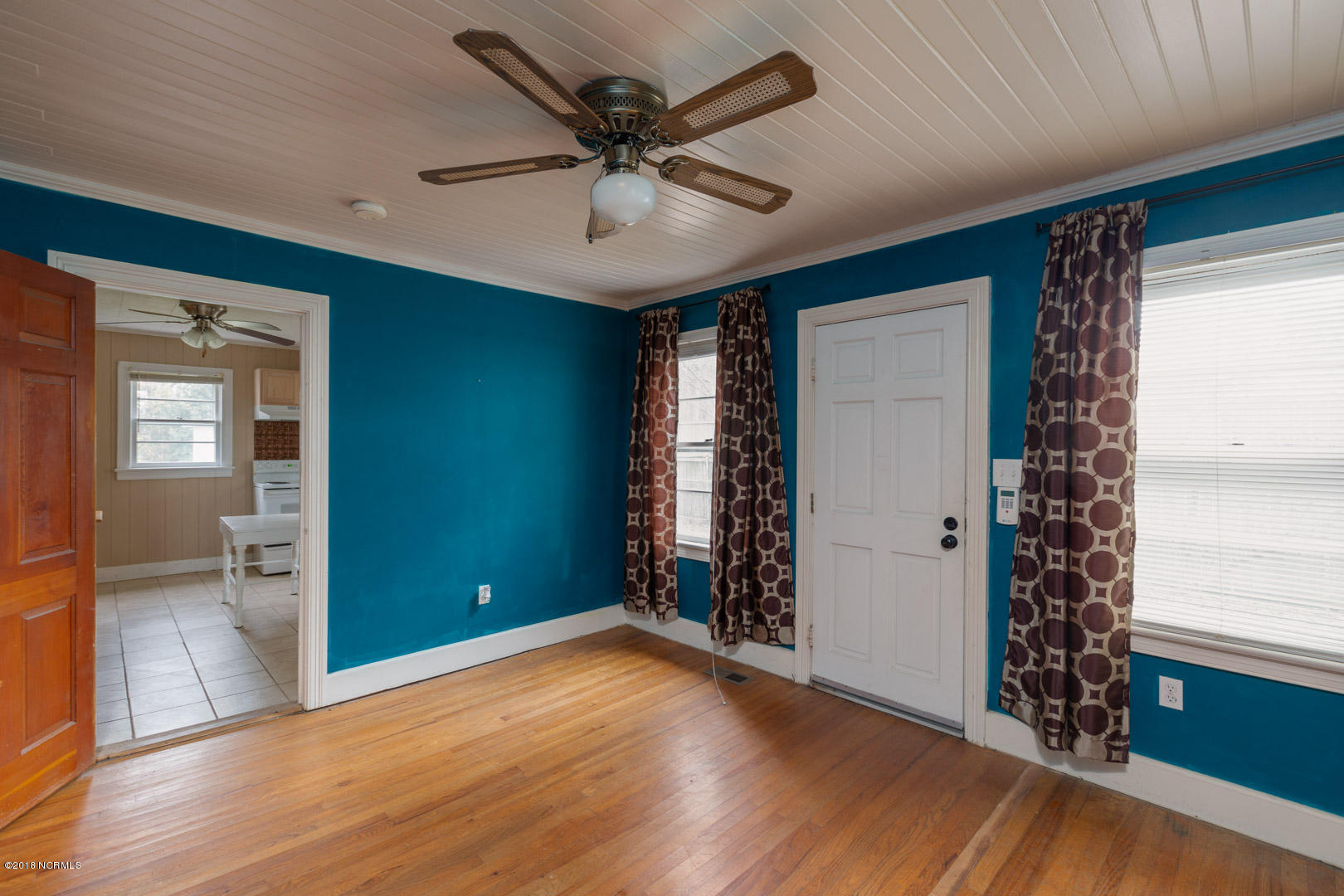 506 Raleigh Road Clinton, NC 28328 - Photo 7 of 23 506 Raleigh St Clinton NC-9