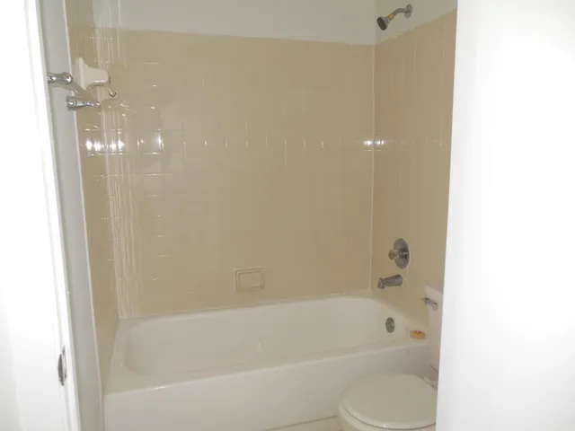 $1,495 | 708 Executive Center Drive, Unit 33, West Palm Beach, FL 33401