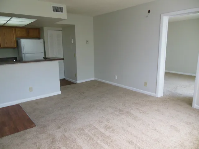 $1,495 | 708 Executive Center Drive, Unit 33, West Palm Beach, FL 33401