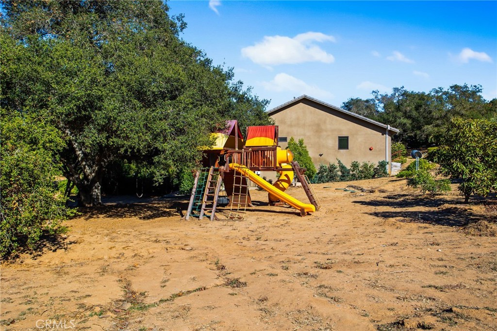 4007 Ladera Vista Road Fallbrook, CA 92028 - Photo 49 of 64 a view of outdoor space with seating