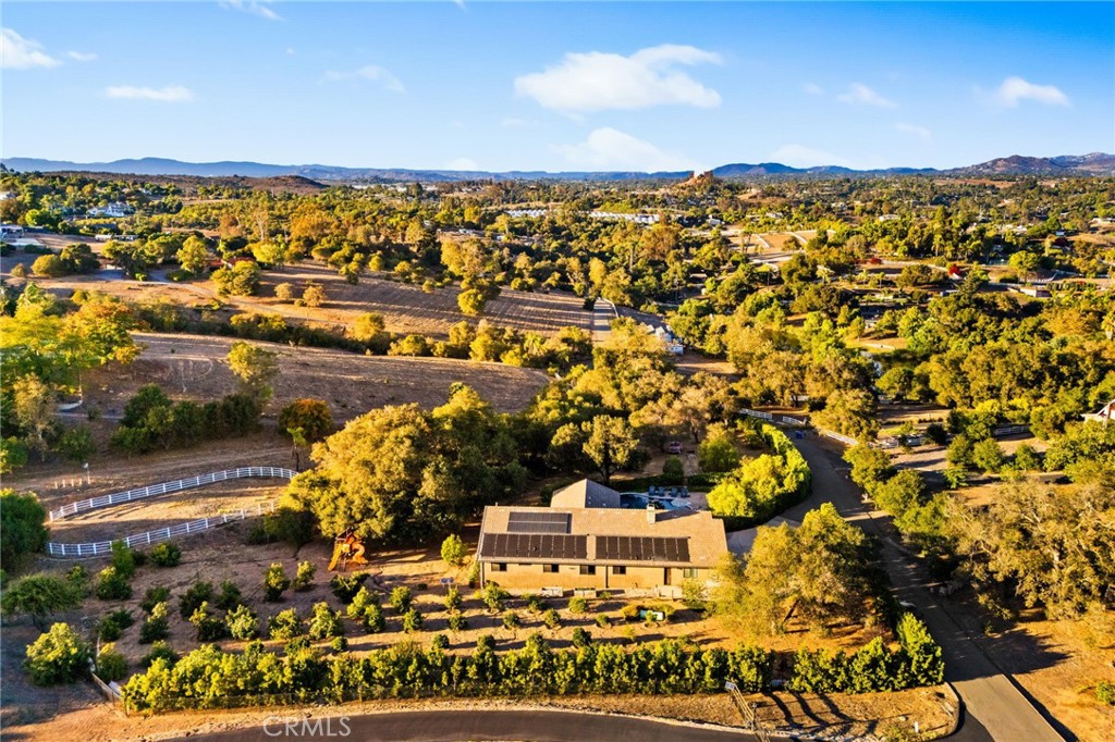 4007 Ladera Vista Road Fallbrook, CA 92028 - Photo 59 of 64