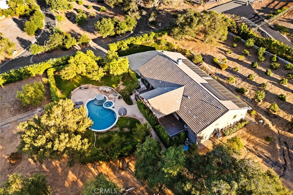 4007 Ladera Vista Road Fallbrook, CA 92028 - Photo 62 of 64 an aerial view of a house with a yard