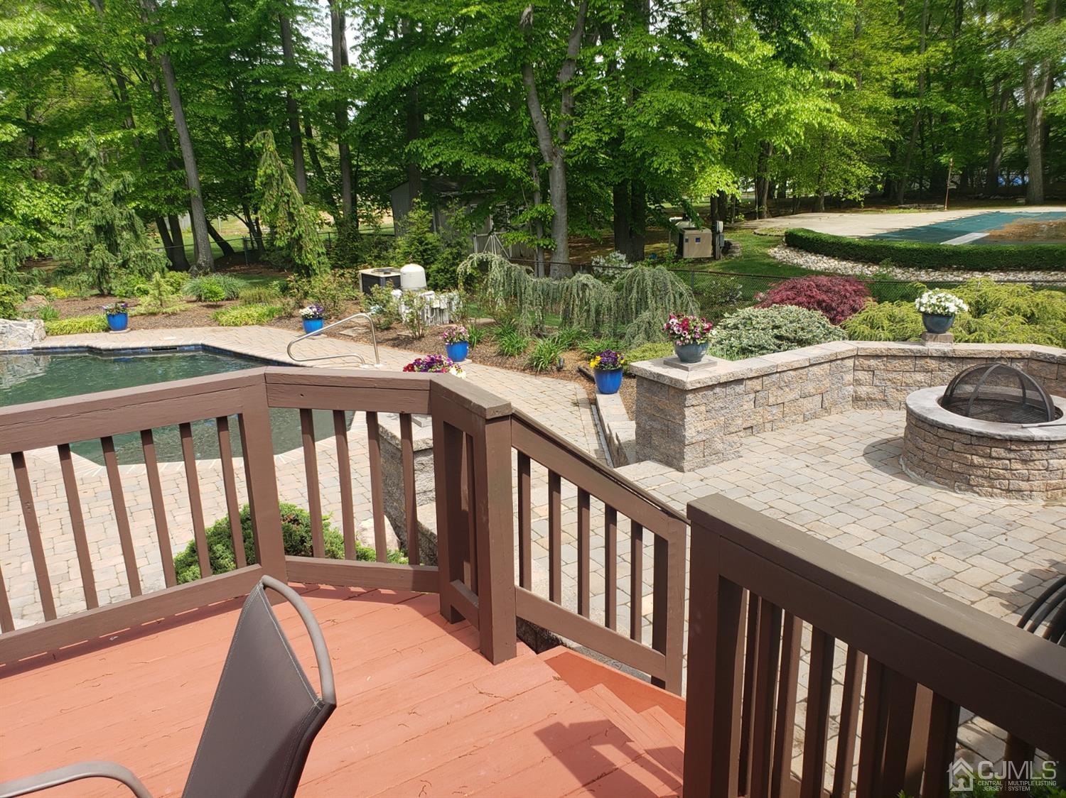 41 Dundee Road Kendall Park, NJ 08824 - Photo 15 of 42 a view of an outdoor sitting area