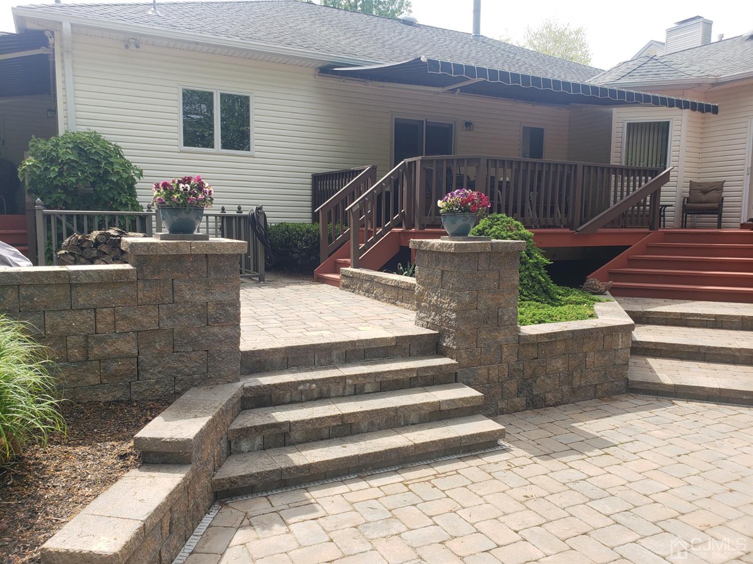 41 Dundee Road Kendall Park, NJ 08824 - Photo 9 of 42