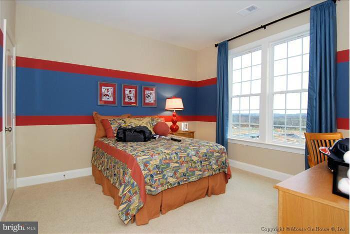 10244 Bethesda Church Road Damascus, MD 20872 - Photo 17 of 22 Bedroom