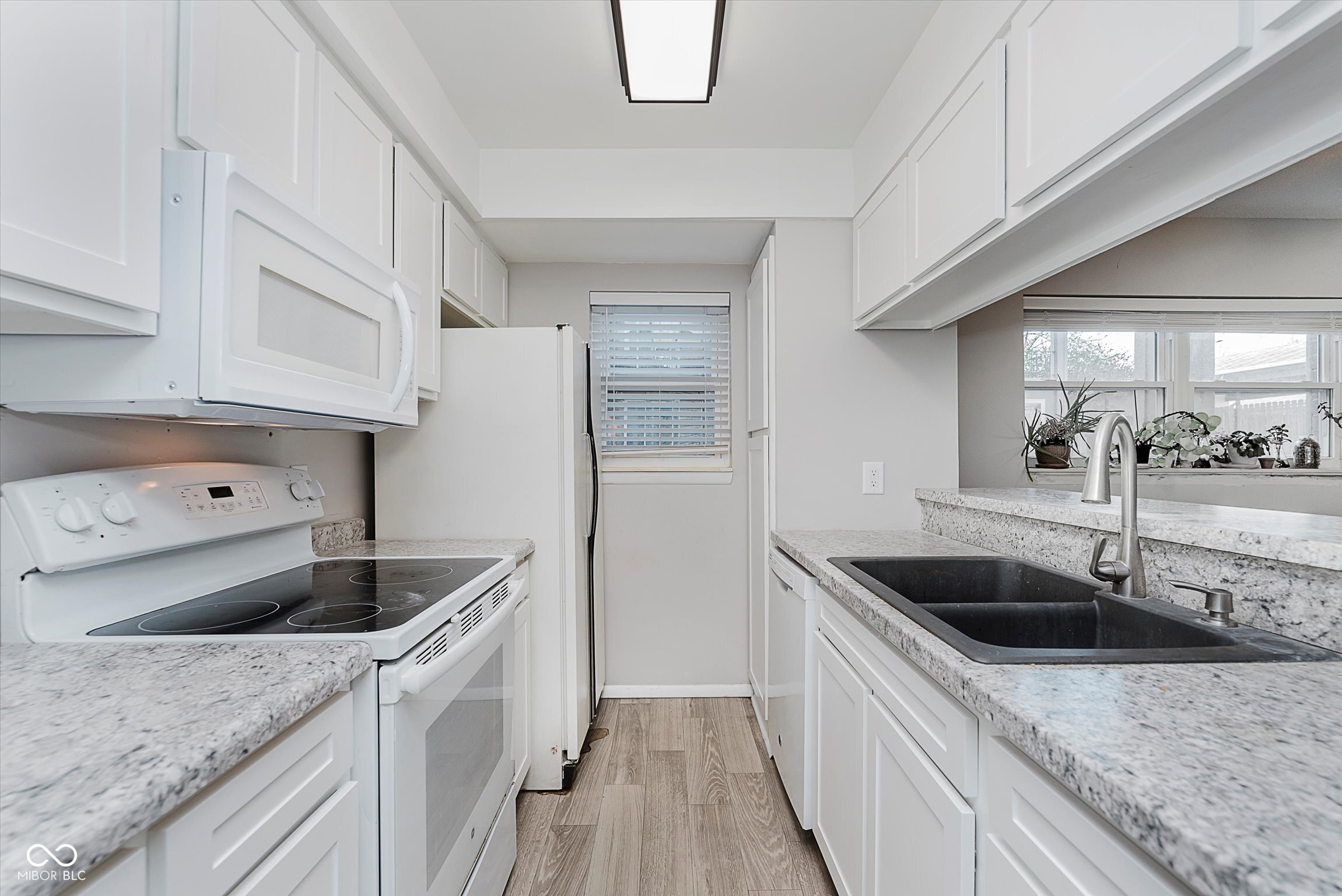 4940 Allisonville Road, Unit B Indianapolis, IN 46205 - Photo 13 of 28 Gallery Image 13