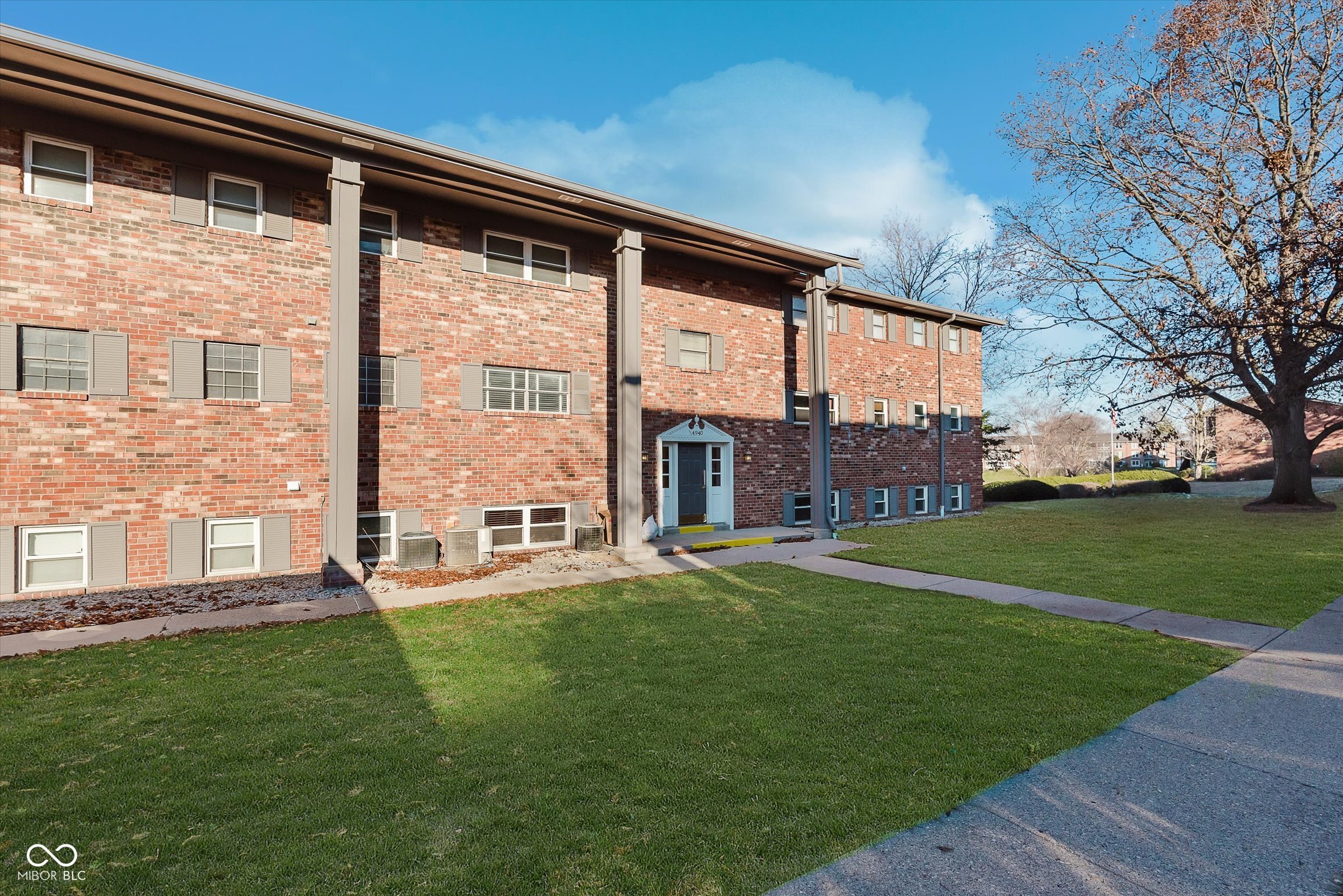 4940 Allisonville Road, Unit B Indianapolis, IN 46205 - Photo 3 of 28 Gallery Image 3