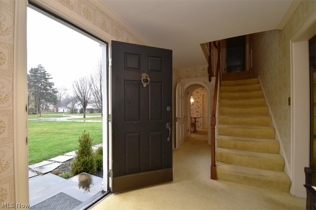 4875 Countryside Road Lyndhurst, OH 44124 - Photo 2 of 26