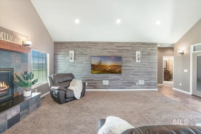 $889,500 | 4036 North 2250 East, Filer, ID 83328