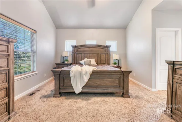 $889,500 | 4036 North 2250 East, Filer, ID 83328