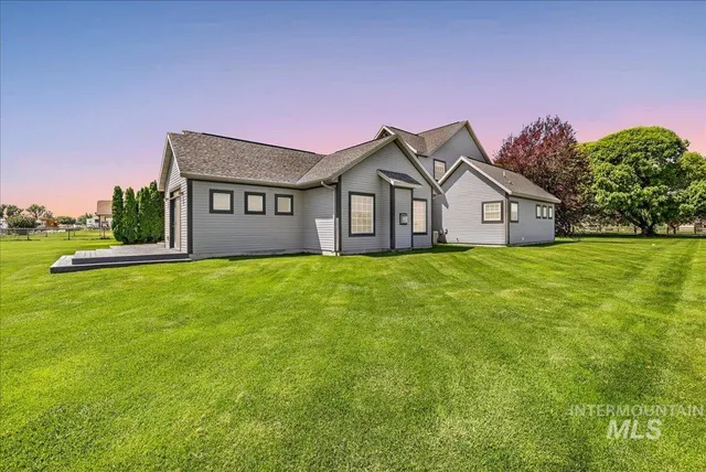 $889,500 | 4036 North 2250 East, Filer, ID 83328