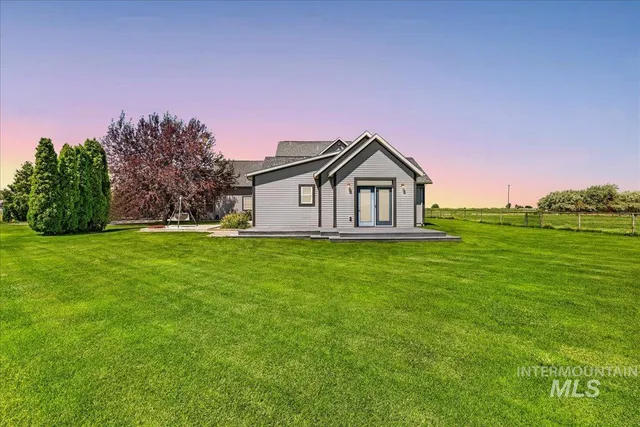 $889,500 | 4036 North 2250 East, Filer, ID 83328