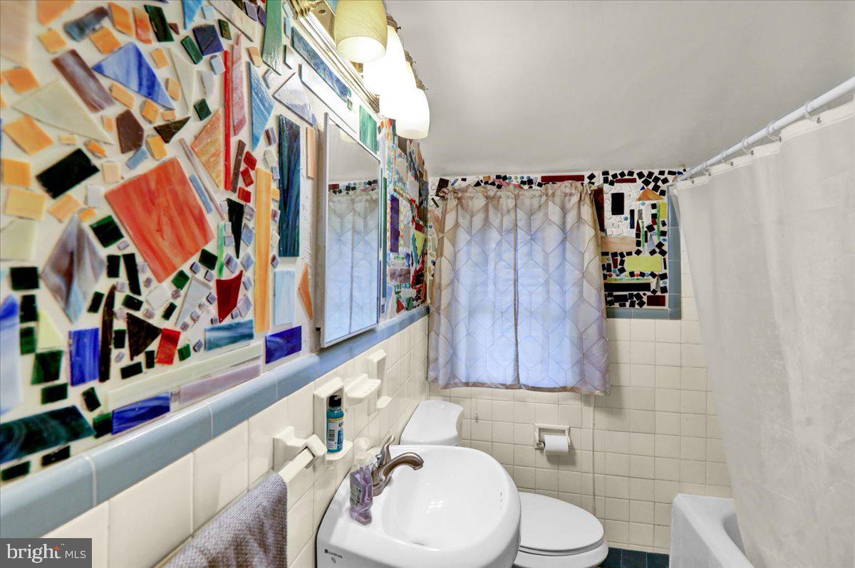 1122 Gregg Avenue Reading, PA 19607 - Photo 8 of 19 Gallery Image 8