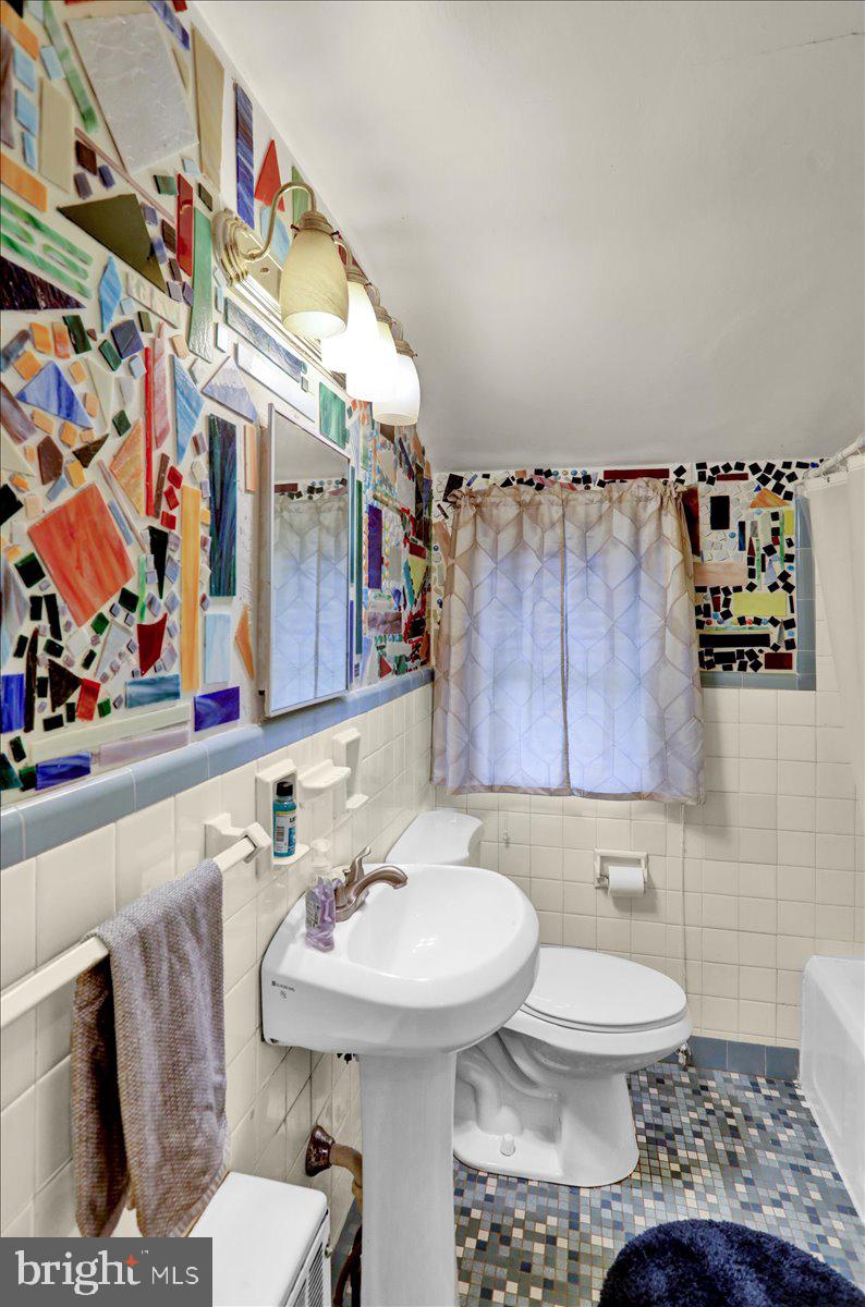 1122 Gregg Avenue Reading, PA 19607 - Photo 9 of 19 Gallery Image 9