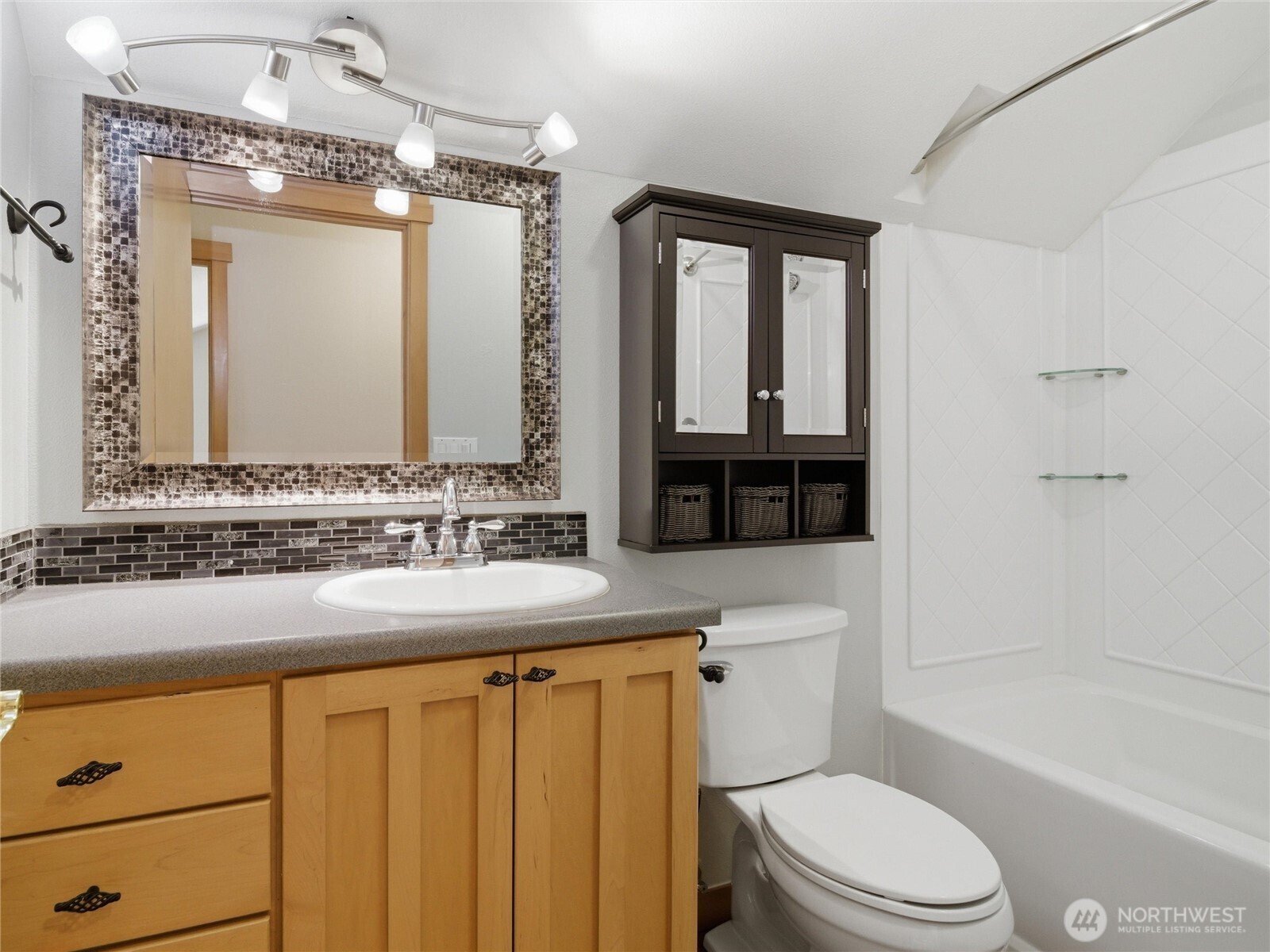 5018 Pleasant Glade Road Northeast Olympia, WA 98516 - Photo 24 of 40