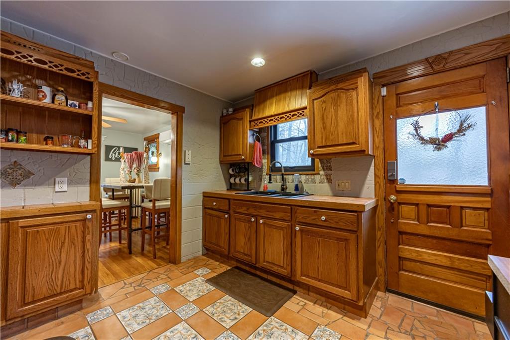 348 Anthony Street Pittsburgh, PA 15210 - Photo 7 of 27