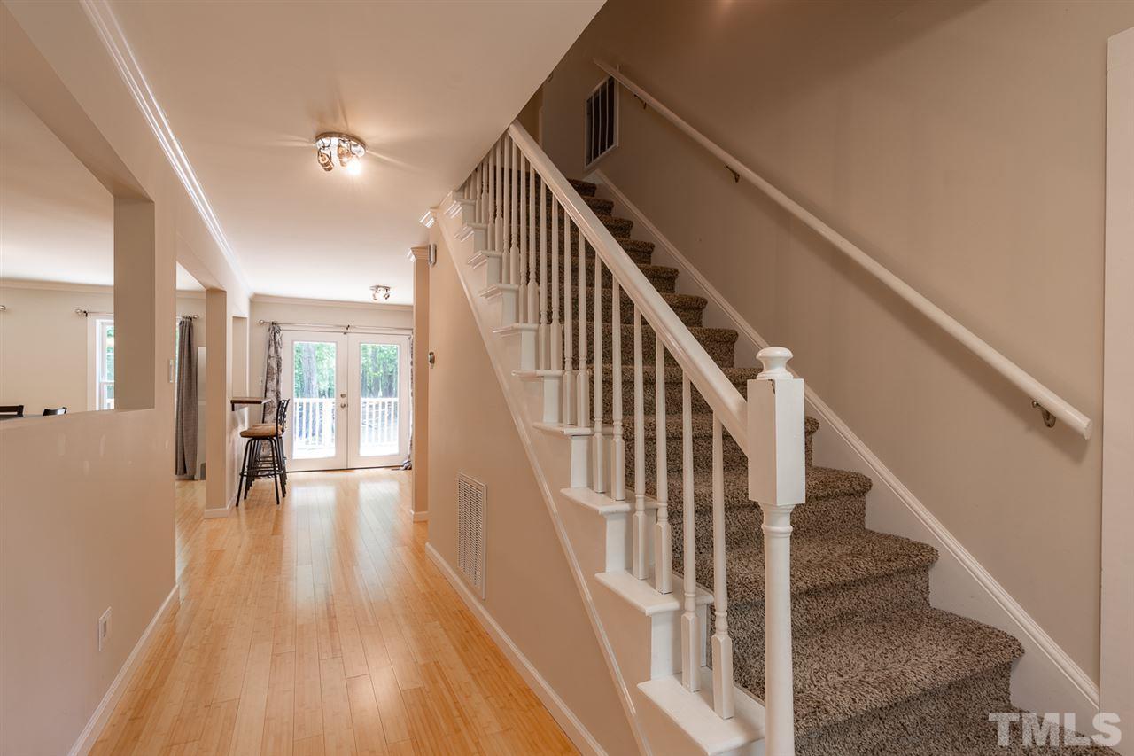 5720 Roslyn Road Durham, NC 27712 - Photo 4 of 28