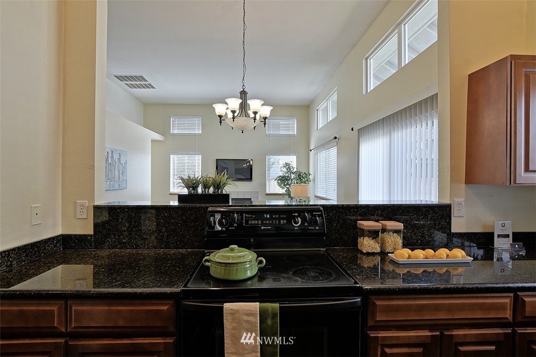 1432 231st Street Southeast Bothell, WA 98021 - Photo 4 of 21
