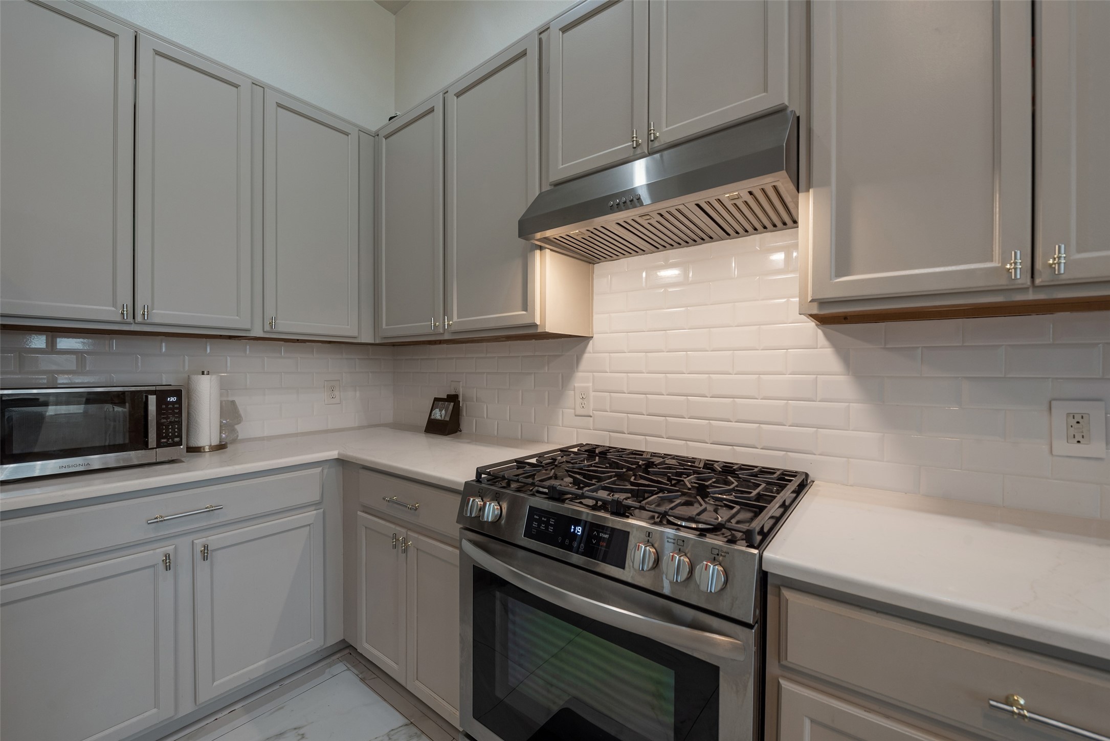 3554 Bennett Trails Drive Spring, TX 77386 - Photo 12 of 44 a kitchen with cabinets appliances and a sink