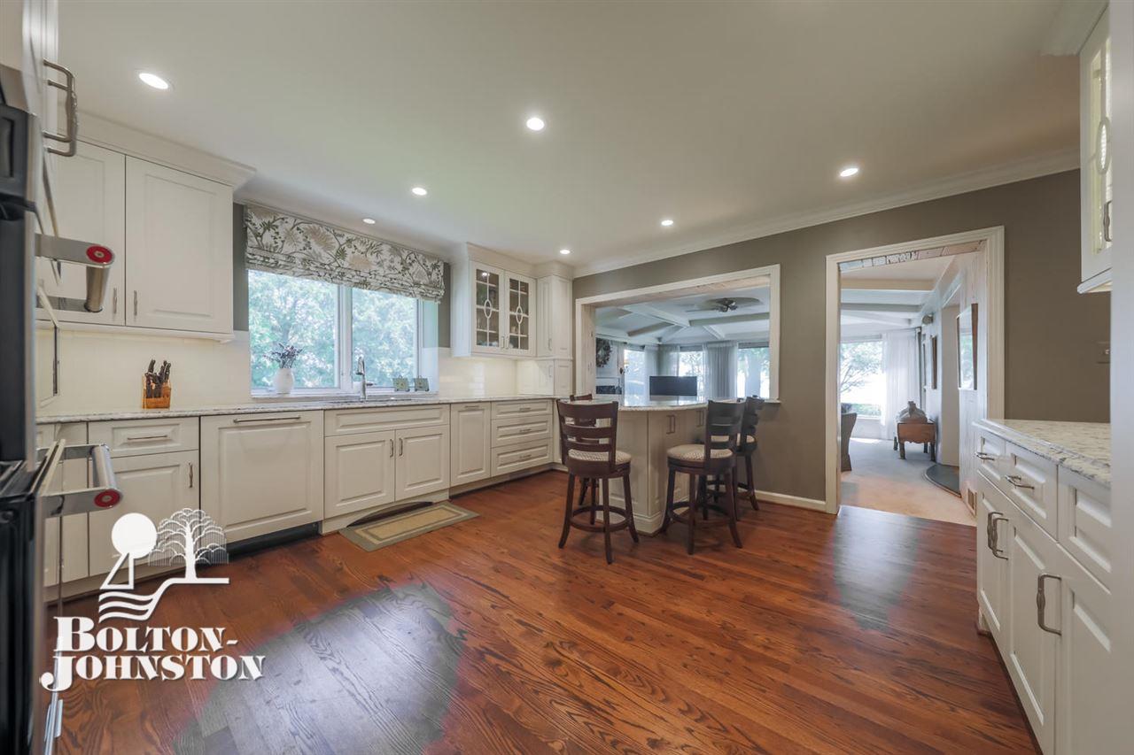 227 Lake Shore Road Grosse Pointe Farms, MI 48236 - Photo 16 of 48