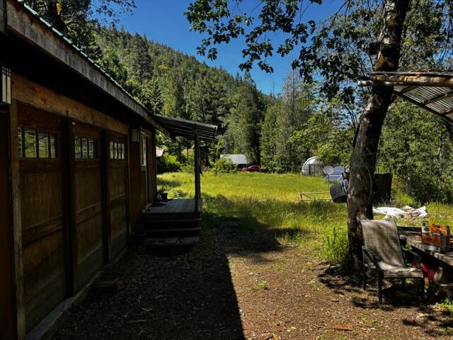 8980 Reading Creek Road Douglas City, CA 96024 - Photo 4 of 28