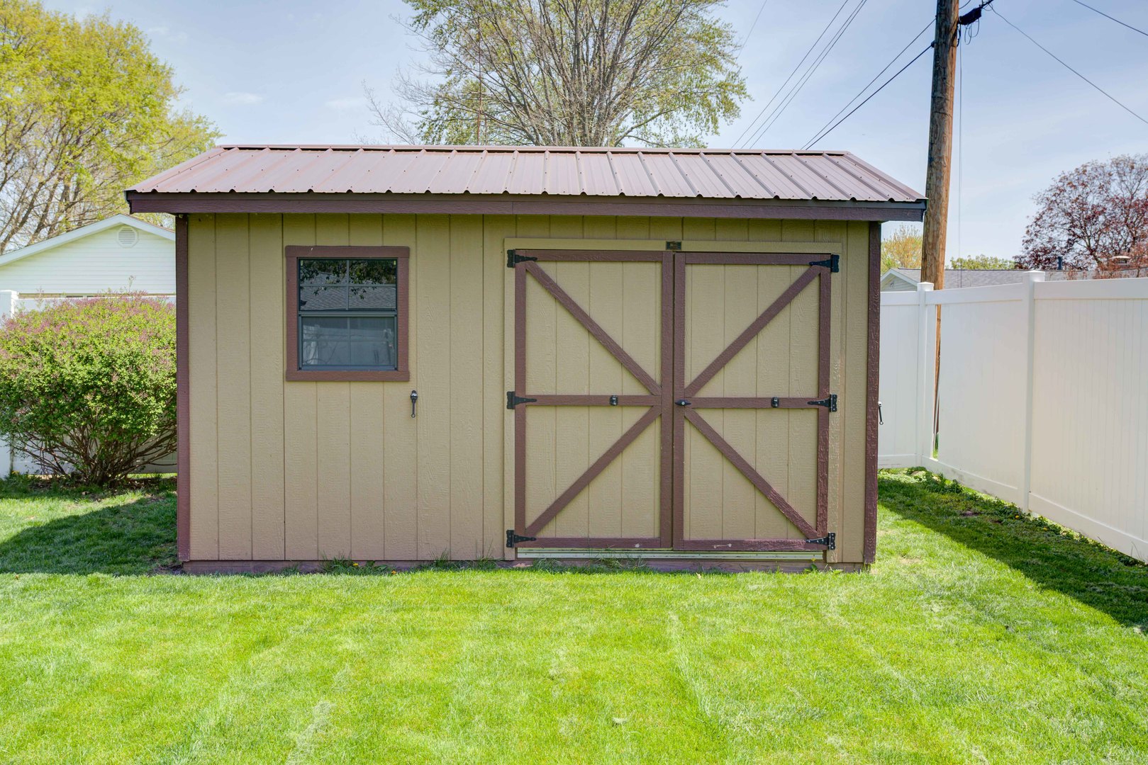 217 Eldorado Drive Tuscola, IL 61953 - Photo 8 of 26 a view of a backyard with a barn