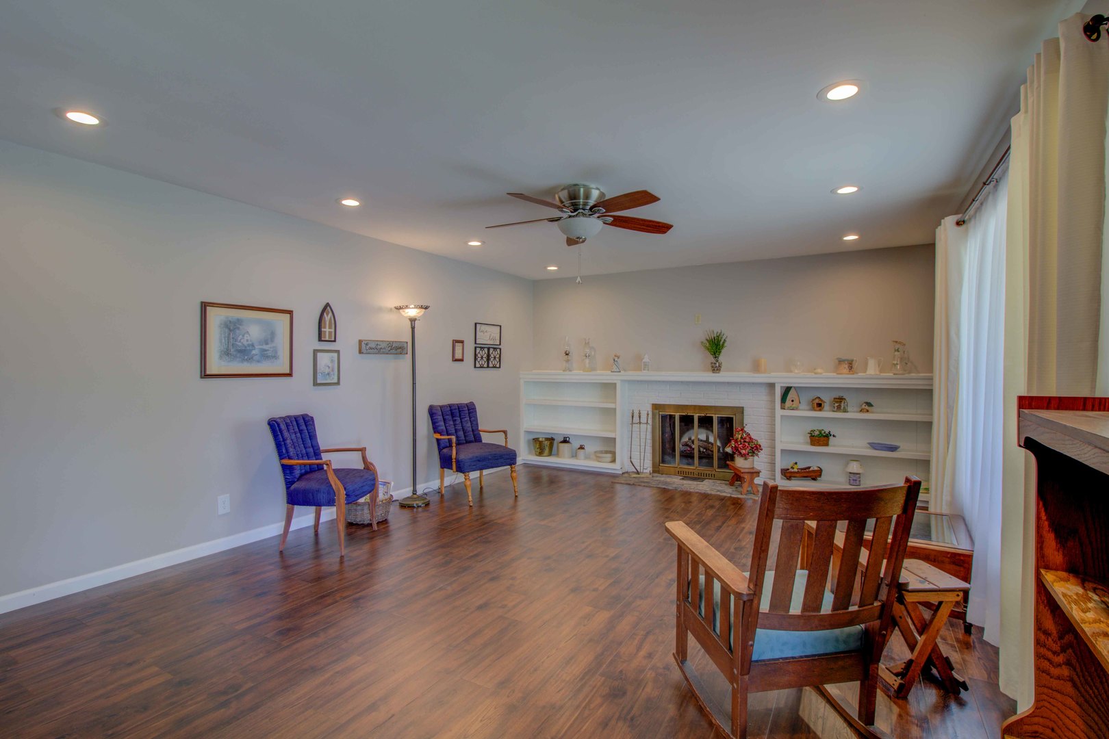 217 Eldorado Drive Tuscola, IL 61953 - Photo 9 of 26 a view of a dining room with furniture and wooden floor