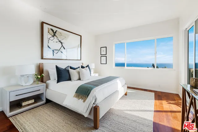 $1,295,000 | 18111 Coastline Drive, Unit 1, Malibu, CA 90265