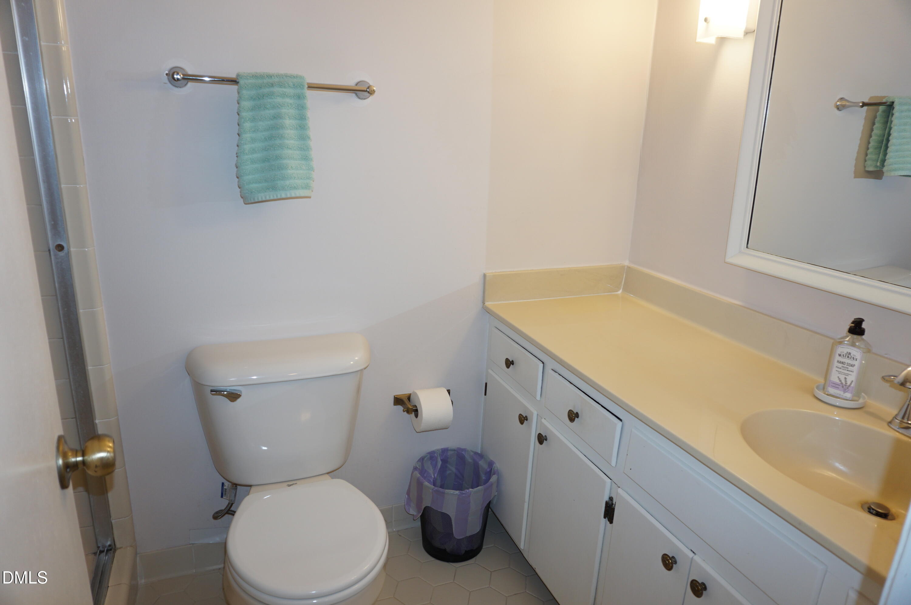 5813 Branchwood Road Raleigh, NC 27609 - Photo 25 of 53 DSC06486