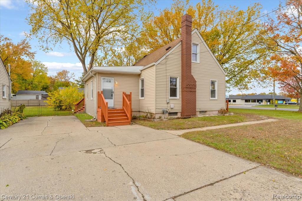 5580 Merriman Road Wayne, MI 48184 - Photo 3 of 31 Gallery Image 3