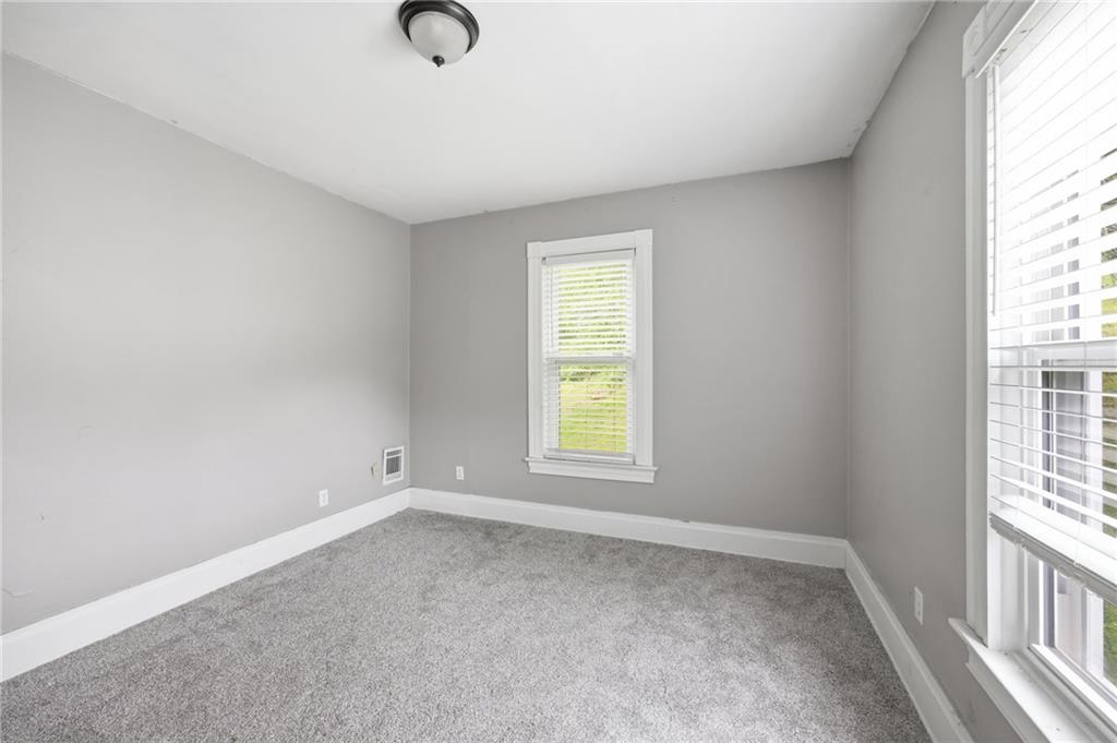 989 Brownstown Road Irwin, PA 15642 - Photo 17 of 26